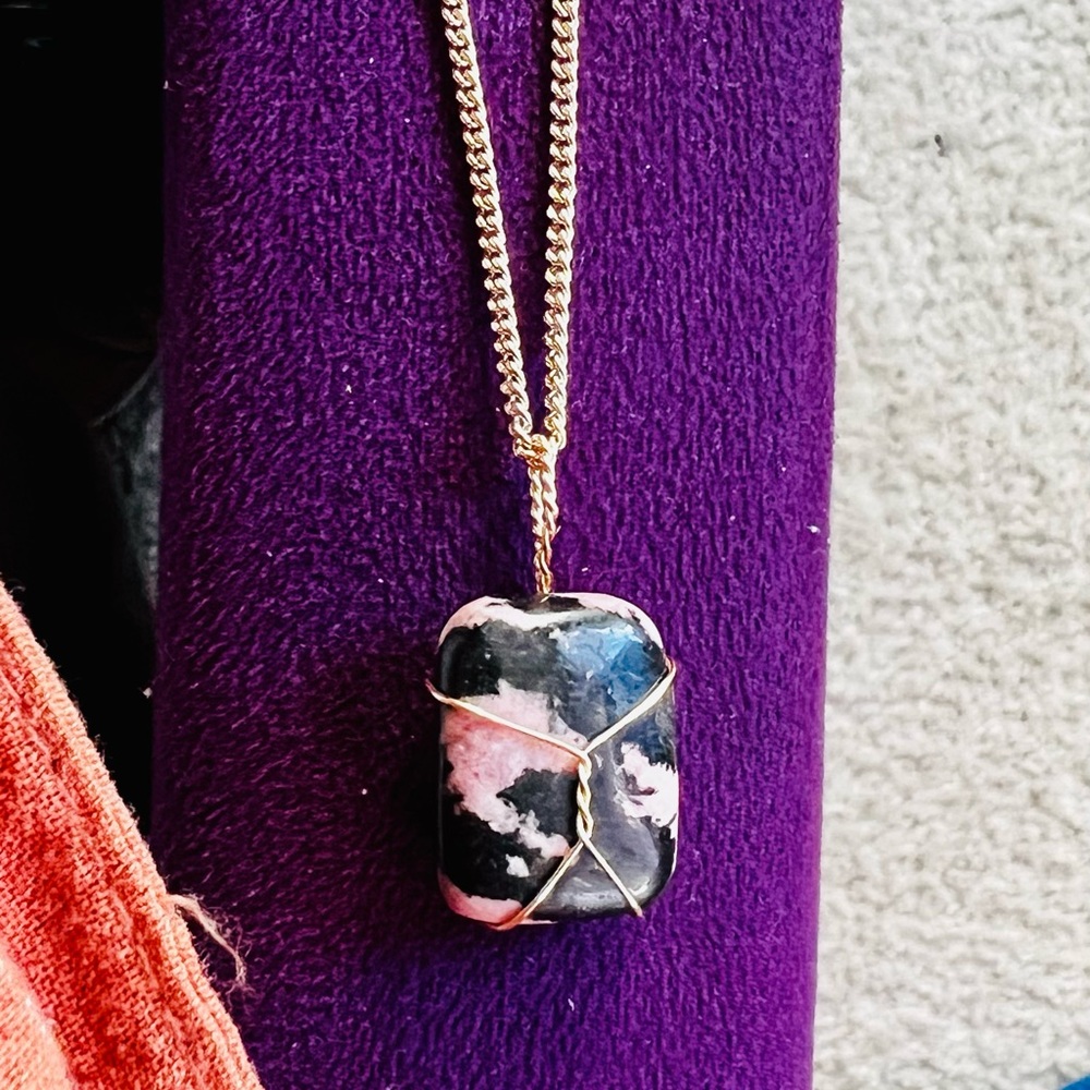 Handmade Rhodonite Pendant necklace - Picture 2 of 5